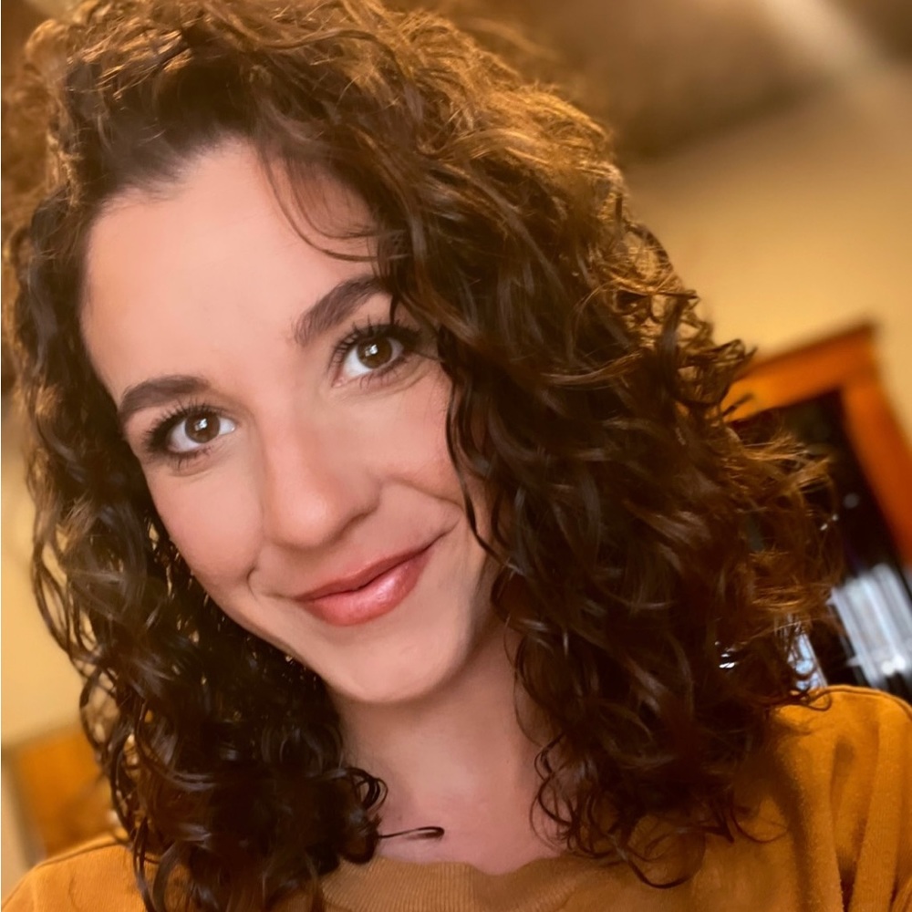 Meet your Posher, Kari